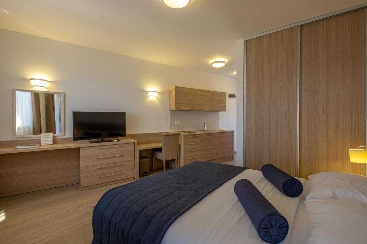 Poseidon The Beach Hotel Budva Luaran gambar